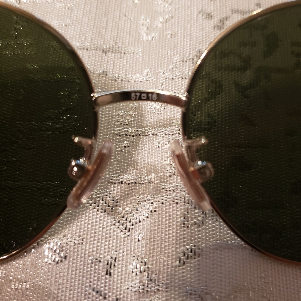 New Coach Sunglasses - Picture 11 of 11